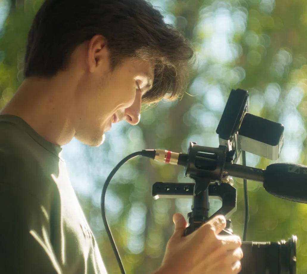 HOME PAGE 15 Loïc Navarro - Chef opérateur, Cameraman, Droniste, Réalisateur - 2